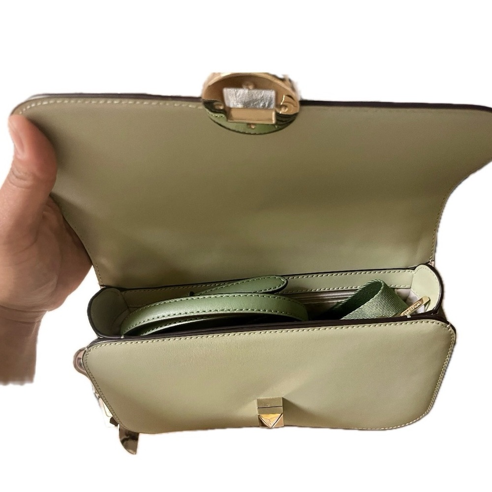 Green Two-Tone Women's Bag - Picture 7 of 10